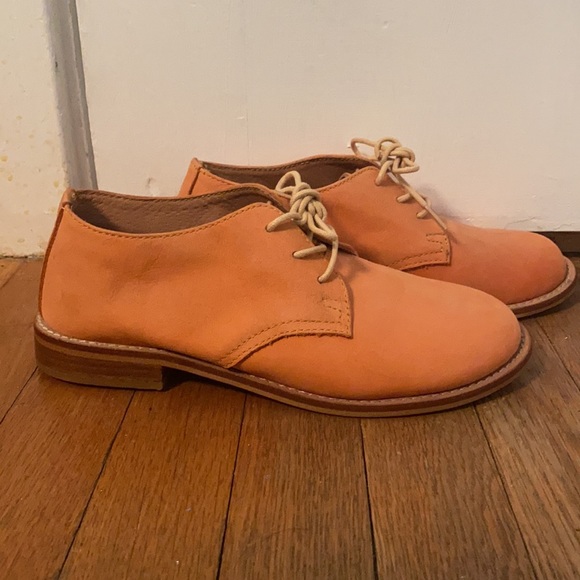 Peach suede and leather shoes bought in Milan! - Picture 2 of 4